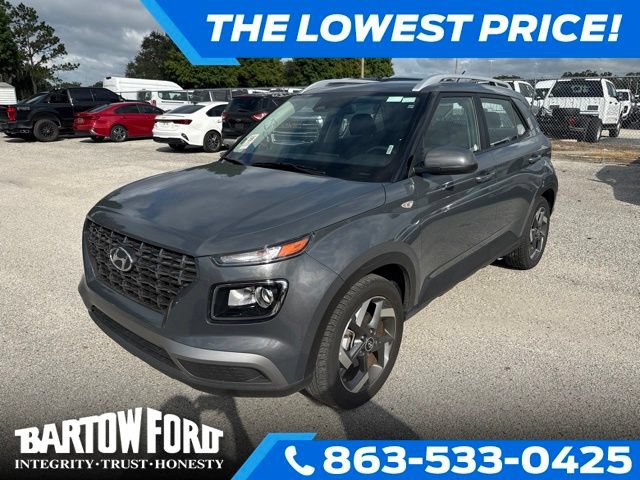 Used 2025 Hyundai Venue SEL FWD image 1