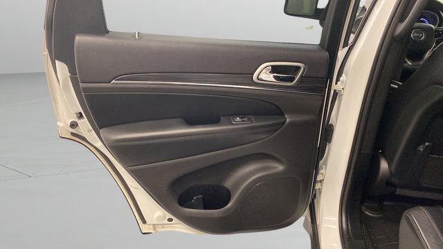 Used 2019 Jeep Grand Cherokee Limited AWD/4WD image 29