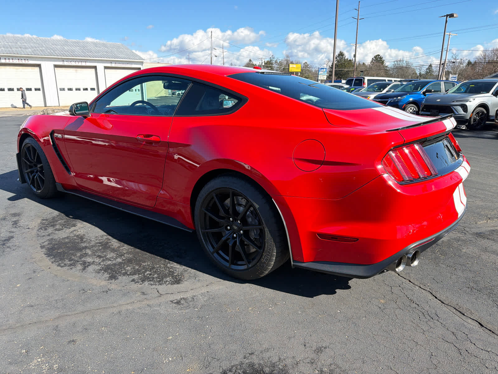 Used 2016 Ford Mustang Shelby GT350 w/ Technology Package image 2