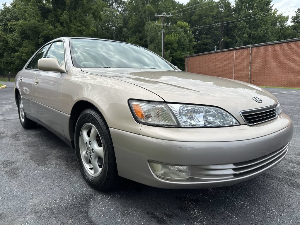 Used 1997 Lexus ES 330 FWD image 2