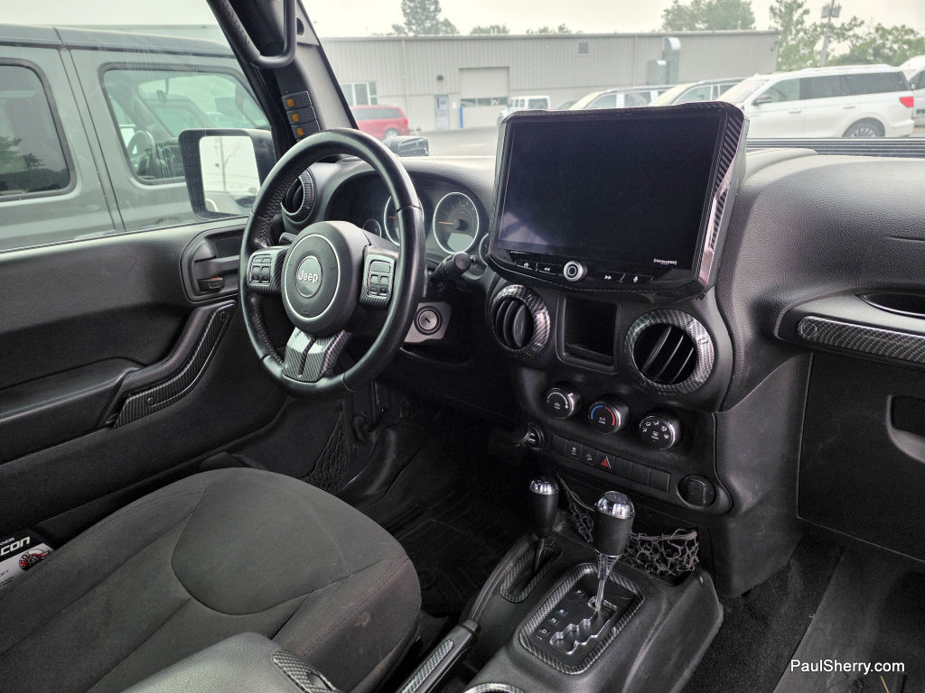 Used 2016 Jeep Wrangler Unlimited Sport w/ Connectivity Group AWD/4WD image 25