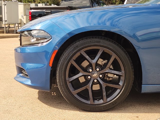 Used 2022 Dodge Charger SXT w/ Blacktop Package RWD image 5