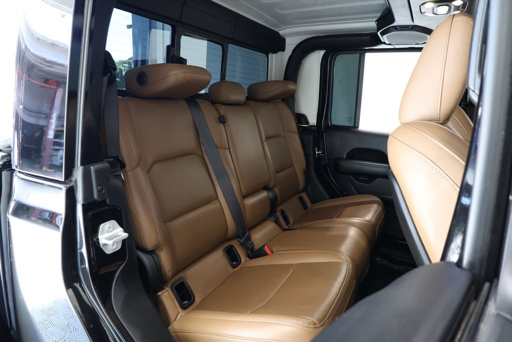 Used 2021 Jeep Gladiator Rubicon AWD/4WD image 31