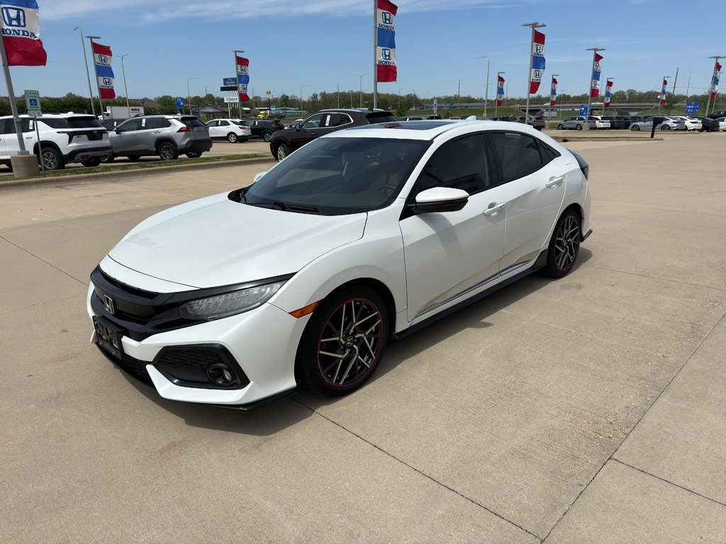 Used 2017 Honda Civic Sport Touring image 1