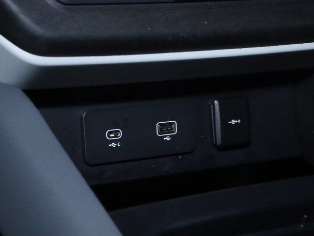 Certified 2023 Land Rover Defender 110 S AWD/4WD image 26