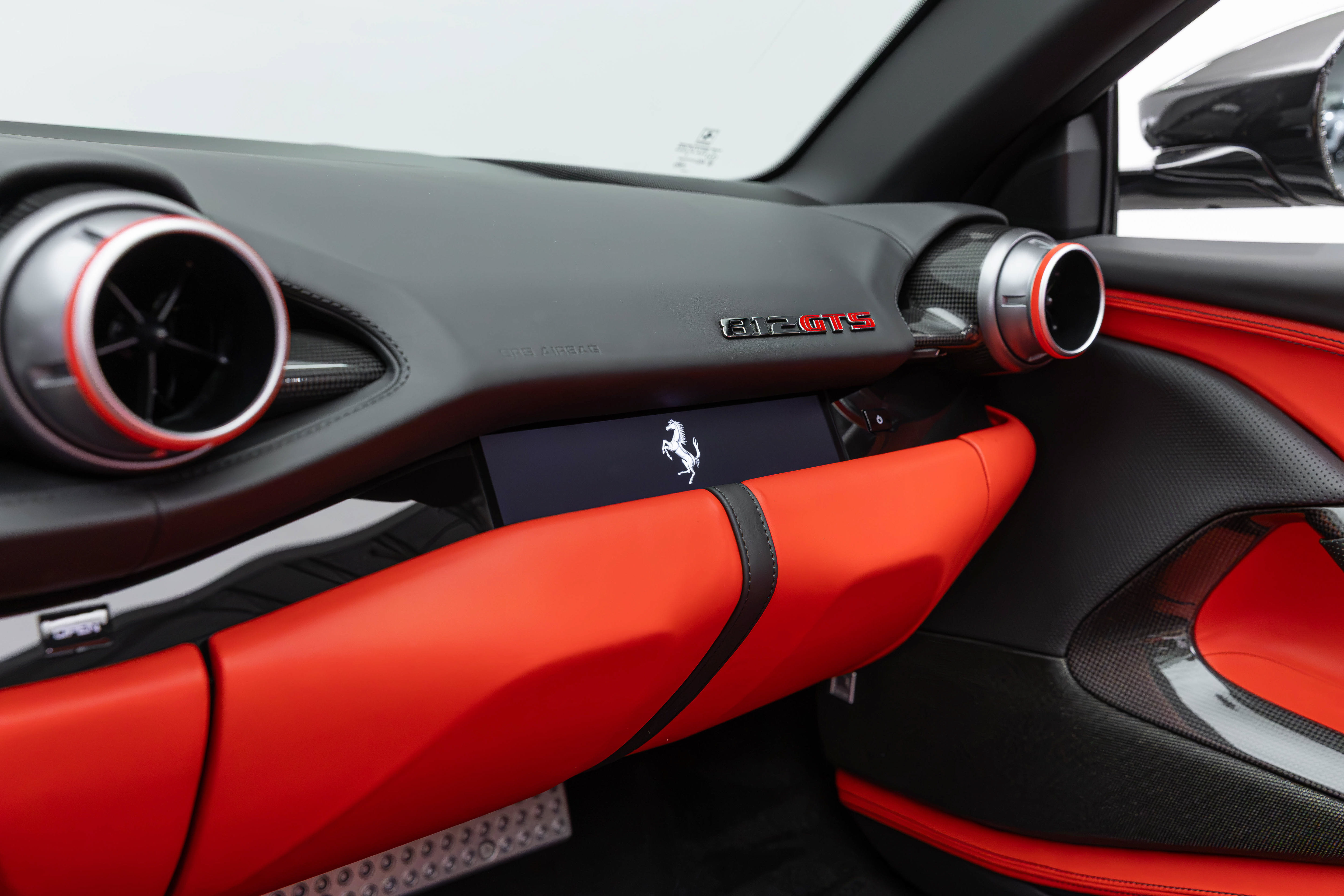 Certified 2023 Ferrari 812 GTS RWD image 32