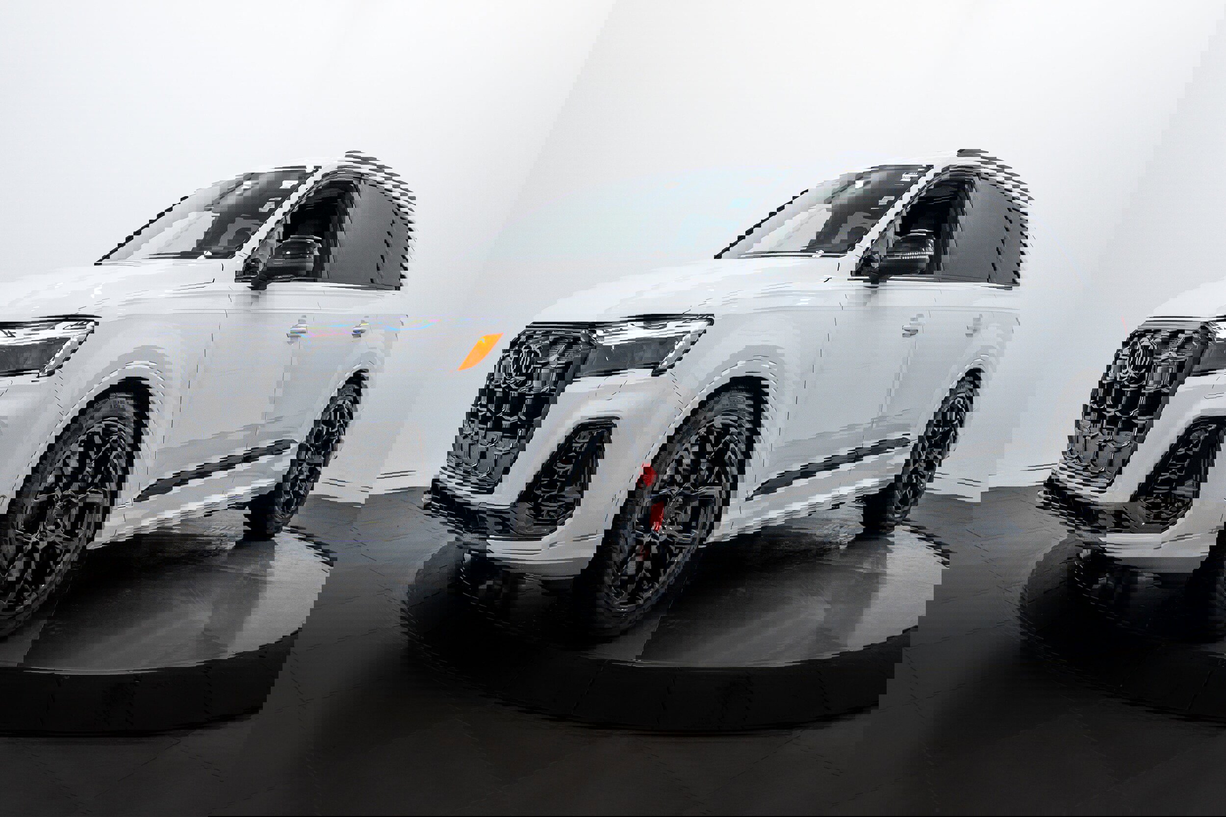 New 2026 Audi SQ7 Prestige image 6
