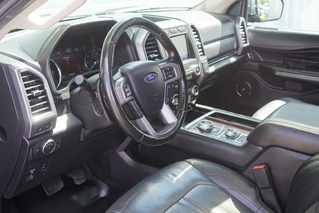 Used 2020 Ford Expedition Platinum AWD/4WD image 12