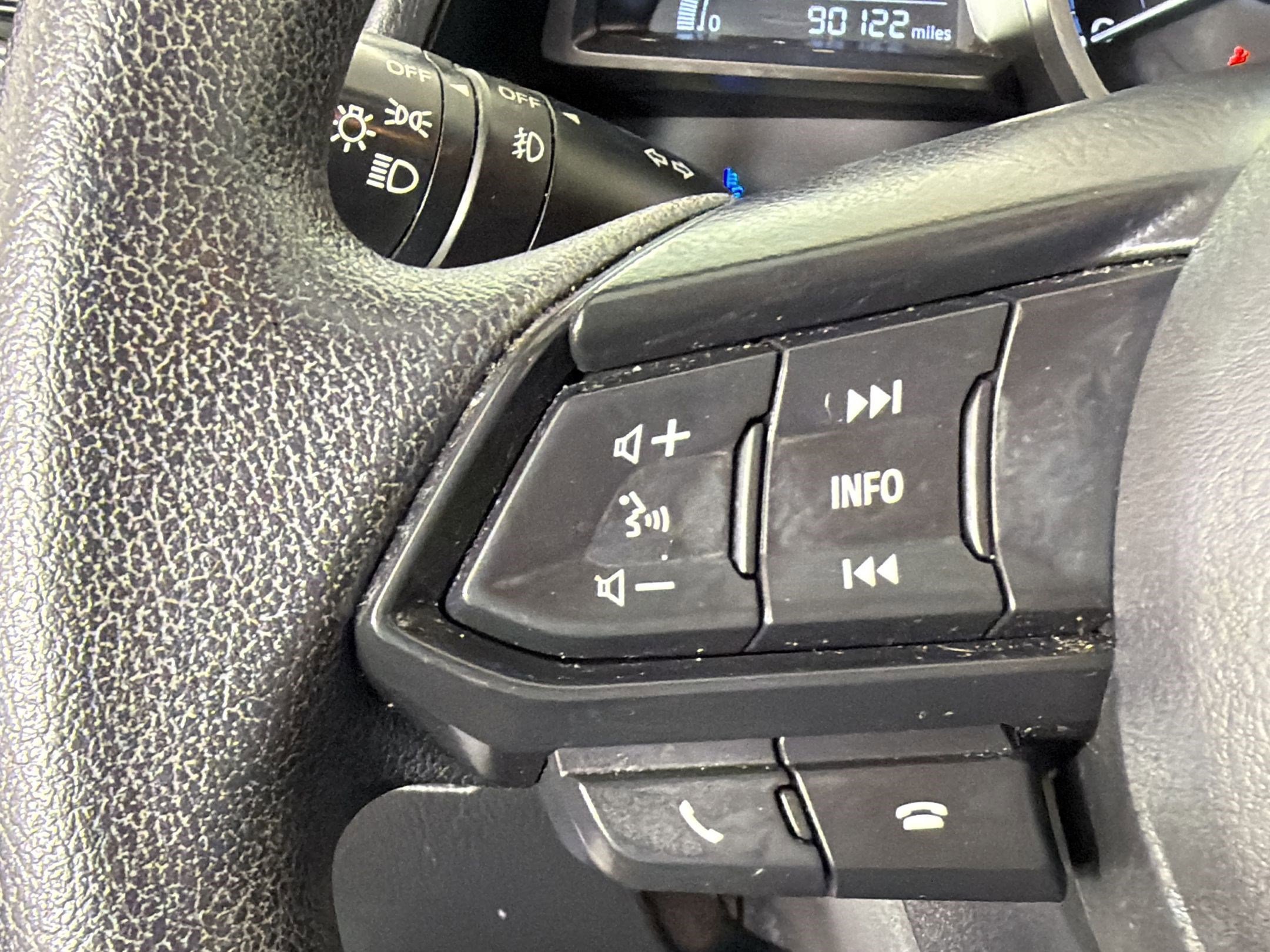 Used 2019 Toyota Yaris LE image 15