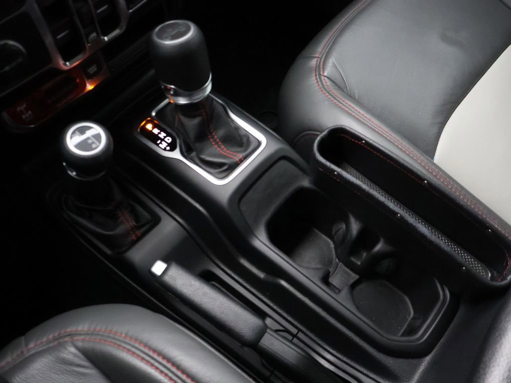 Used 2020 Jeep Wrangler Unlimited Rubicon image 25