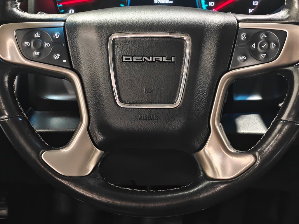 Used 2019 GMC Yukon XL Denali w/ Denali Ultimate Package AWD/4WD image 5