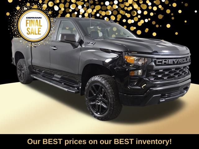 Used 2025 Chevrolet Silverado 1500 Custom Trail Boss w/ Dark Appearance Package image 3