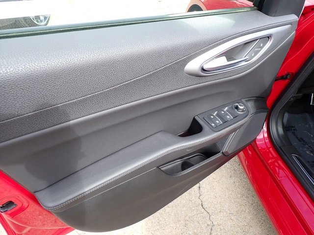 New 2025 Alfa Romeo Giulia AWD w/ Veloce Package AWD image 16