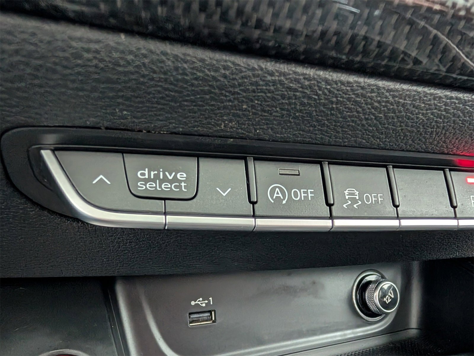 Used 2019 Audi S4 Prestige w/ Prestige Package image 31