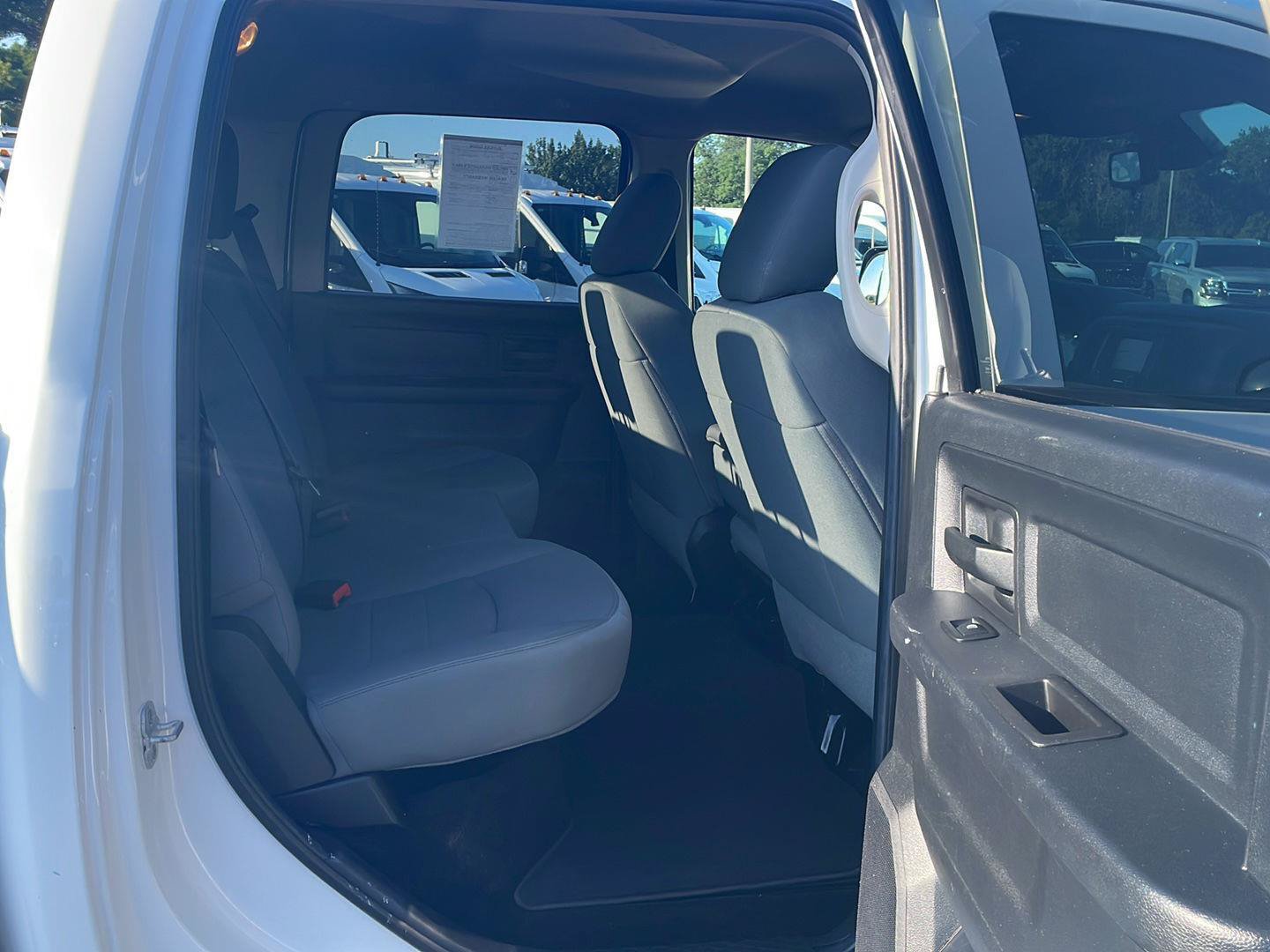 Used 2014 RAM 2500 Tradesman w/ Chrome Appearance Group AWD/4WD image 25