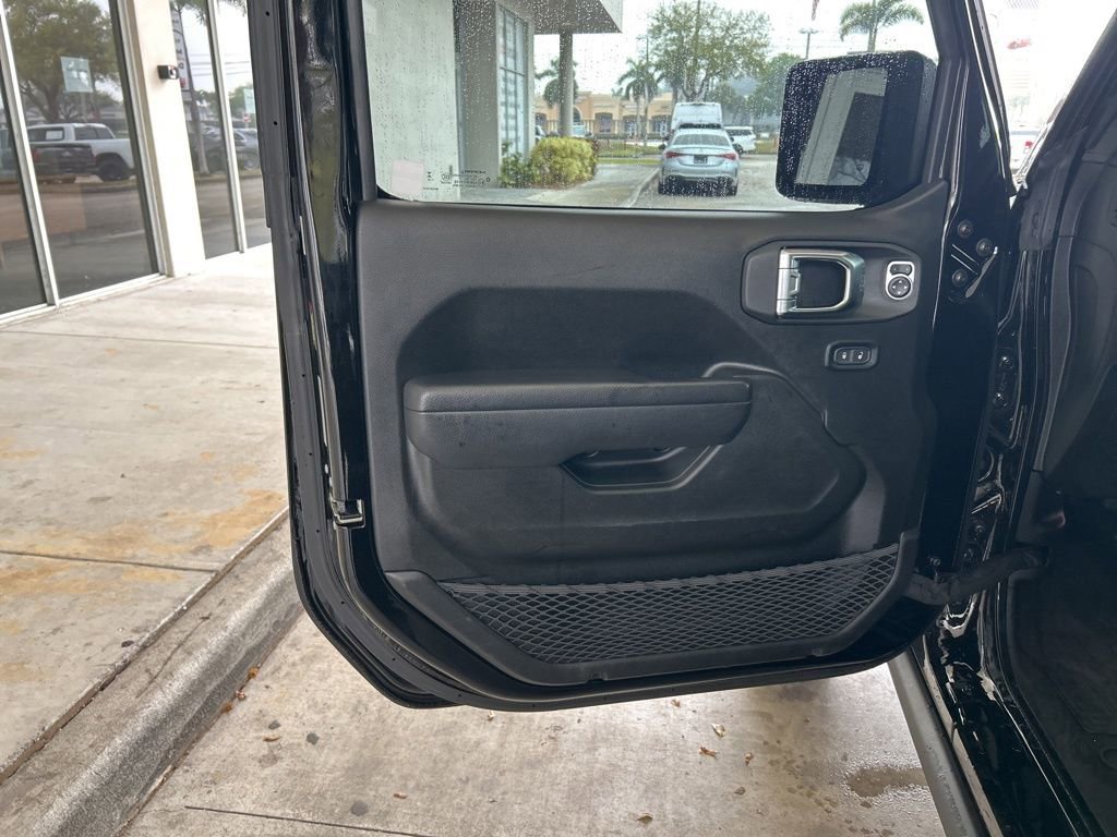 Used 2025 Jeep Wrangler Unlimited Sport S 4xe image 40