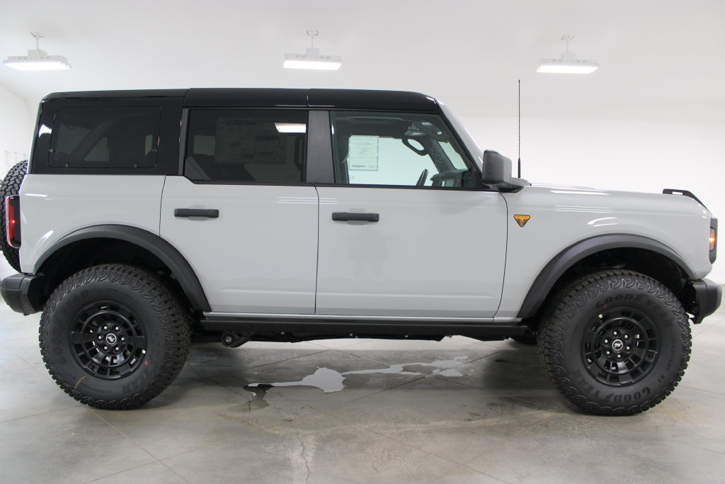 New 2026 Ford Bronco Badlands AWD/4WD image 12
