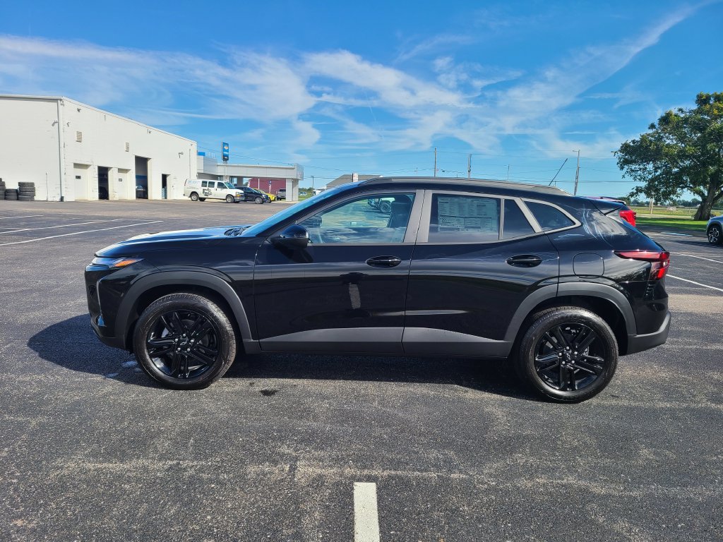 New 2026 Chevrolet Trax ACTIV w/ Driver Confidence Package FWD image 4