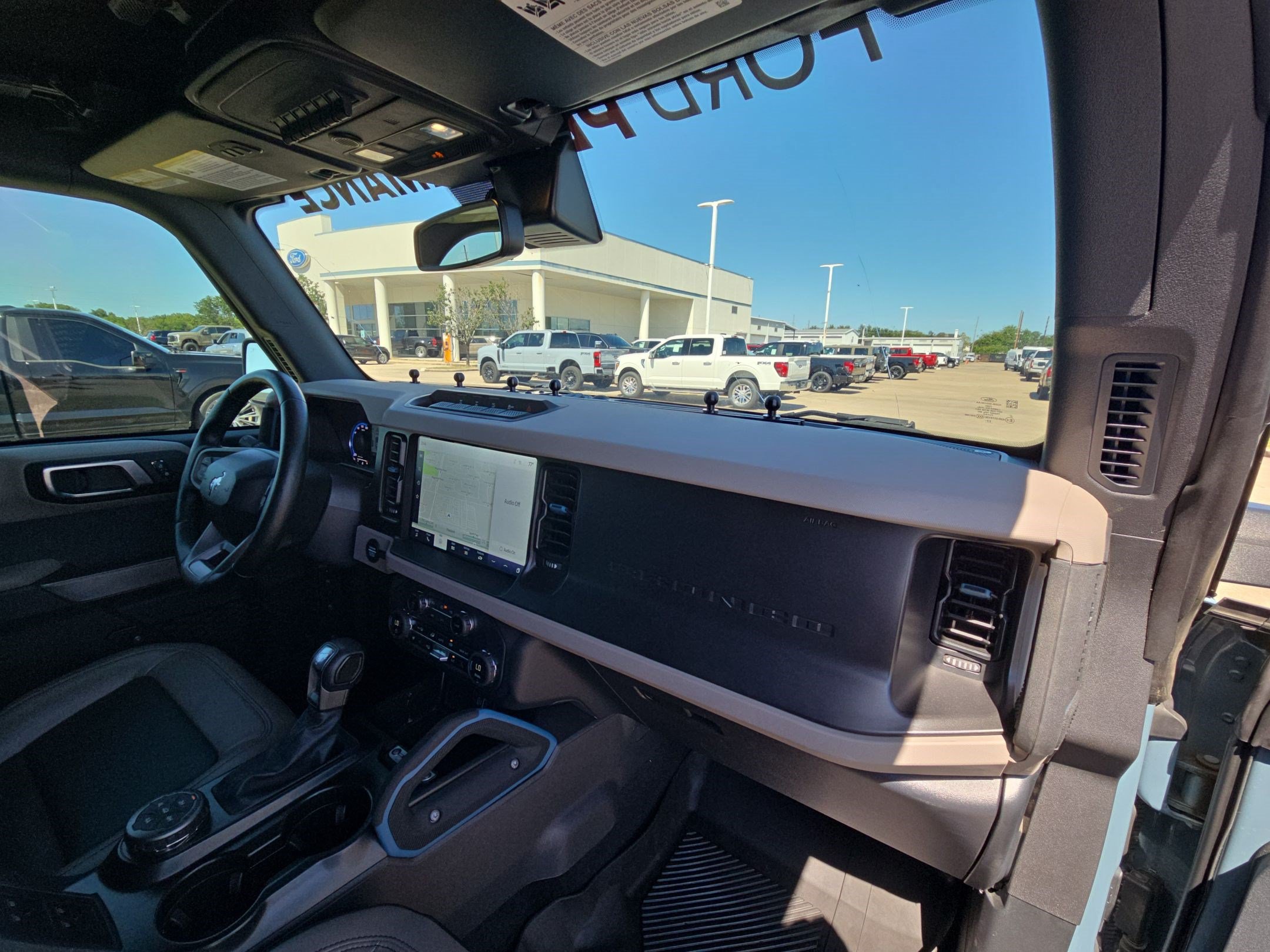 Used 2023 Ford Bronco Wildtrak AWD/4WD image 33