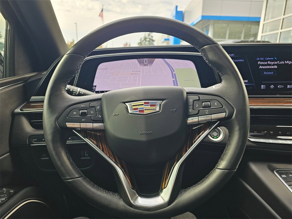 Used 2023 Cadillac Escalade Premium Luxury image 26