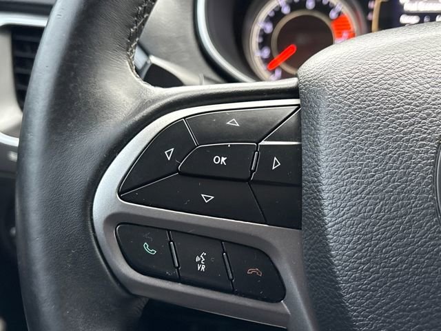 Used 2019 Jeep Cherokee Latitude Plus image 19