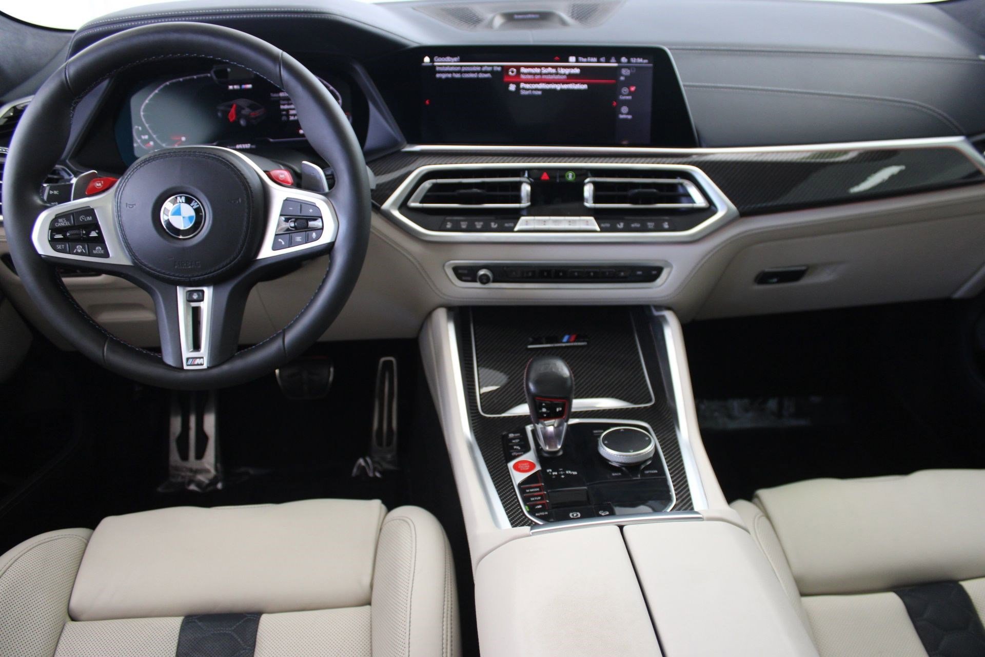 Used 2020 BMW X6 M Competition w/ Executive Package image 27