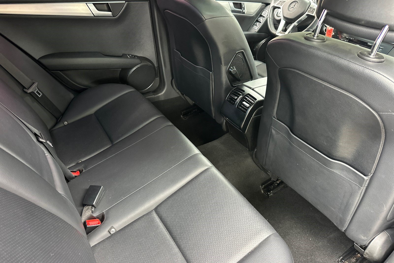 Used 2013 Mercedes-Benz C 250 Sedan image 29