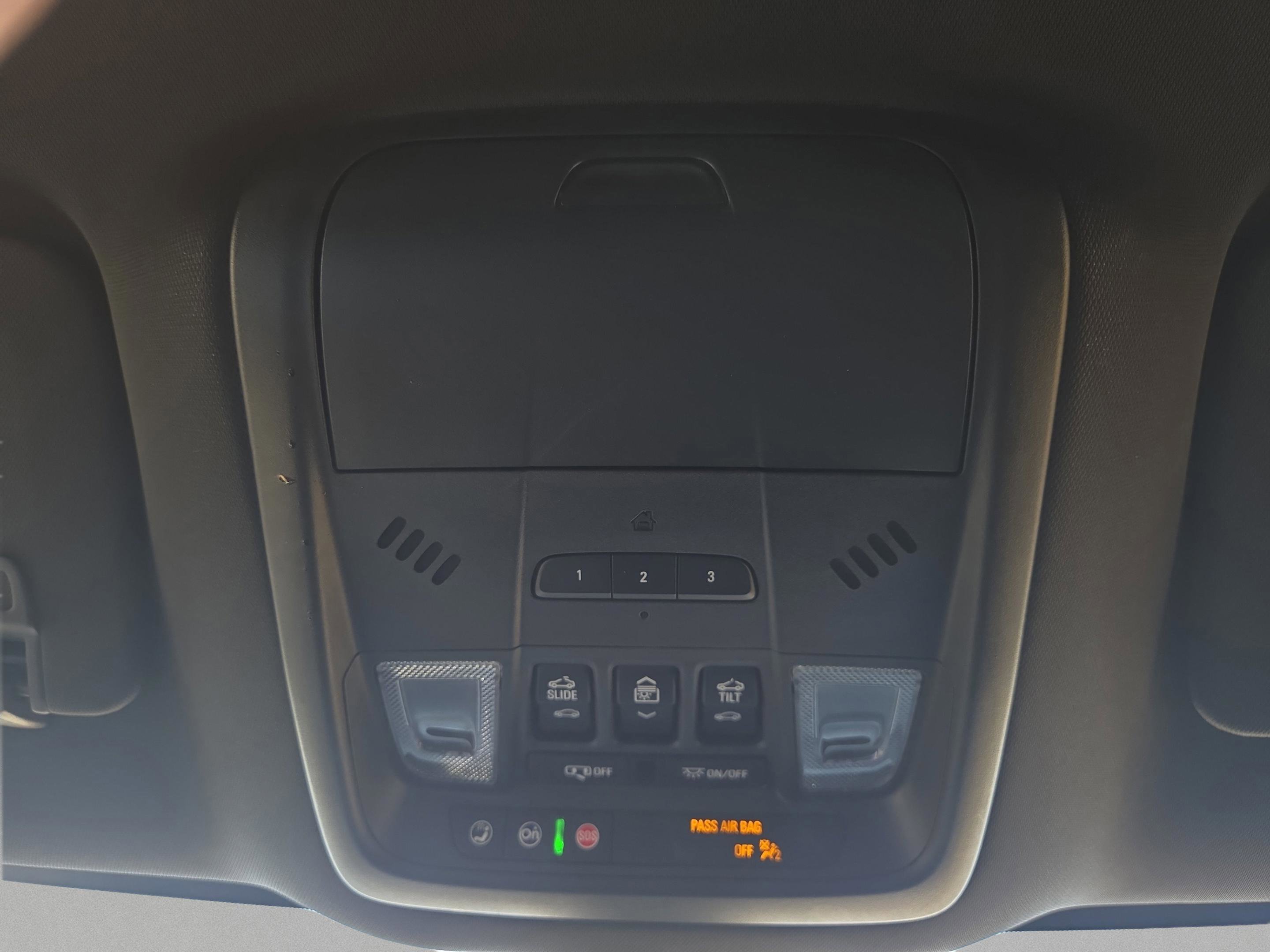 Used 2022 Buick Enclave Avenir w/ Avenir Technology Package image 24