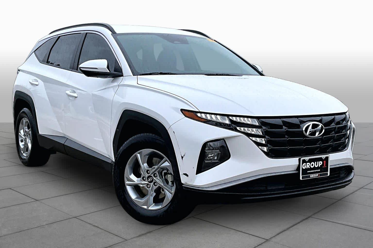 Certified 2023 Hyundai Tucson SEL w/ Winter Package AWD/4WD image 3