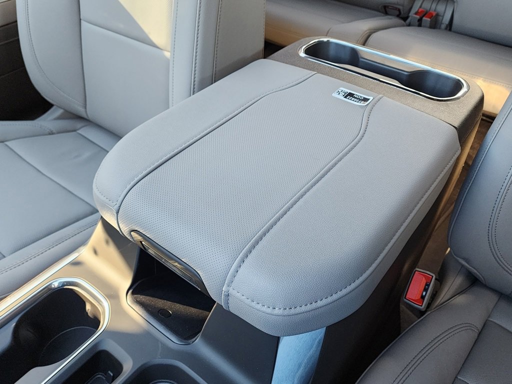 New 2026 GMC Sierra 1500 SLT w/ SLT Premium Plus Package image 32