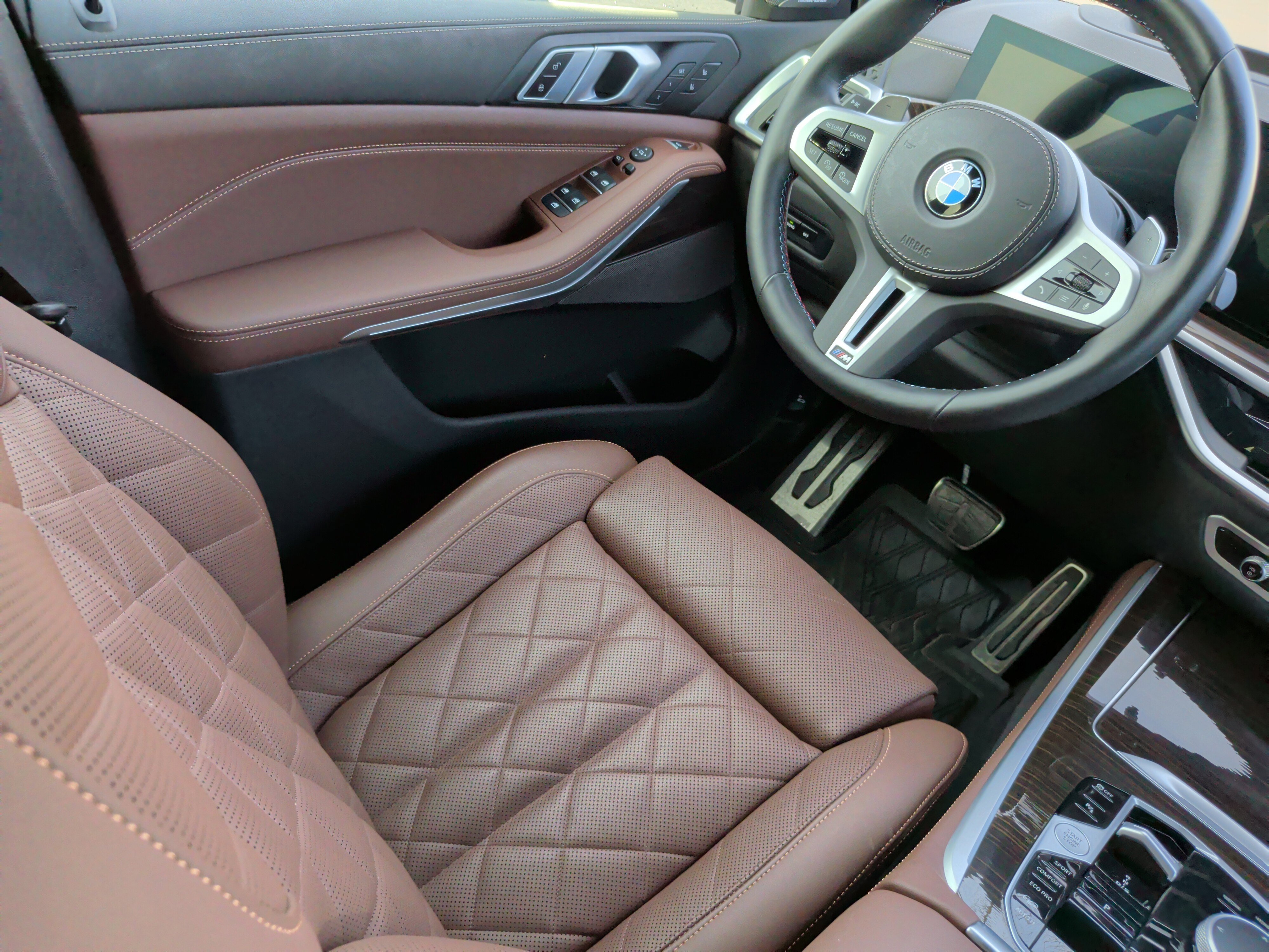 Certified 2025 BMW X5 M60i w/ Climate Comfort Package image 34