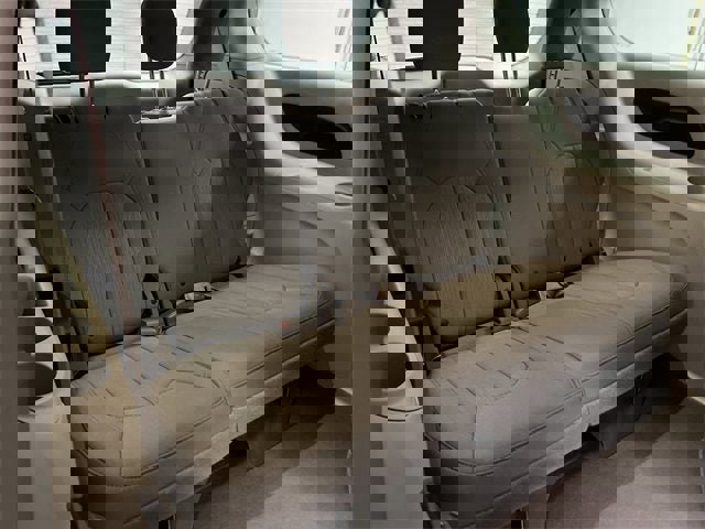 Used 2021 Chrysler Pacifica Touring image 26