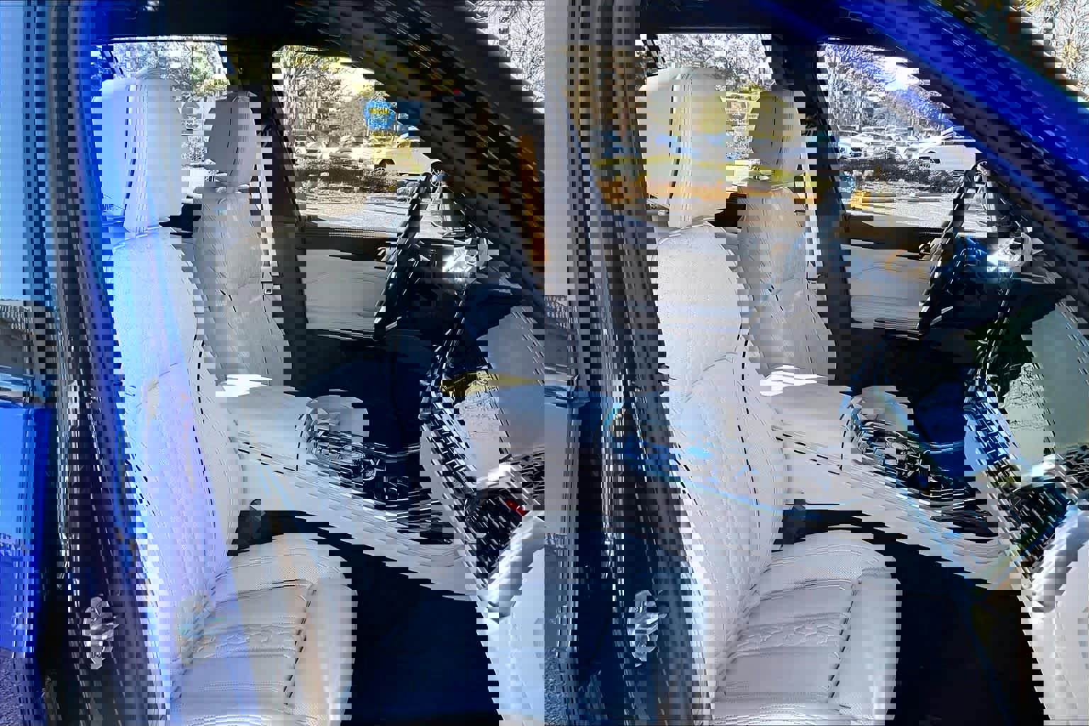 Used 2026 BMW X7 M60i image 9