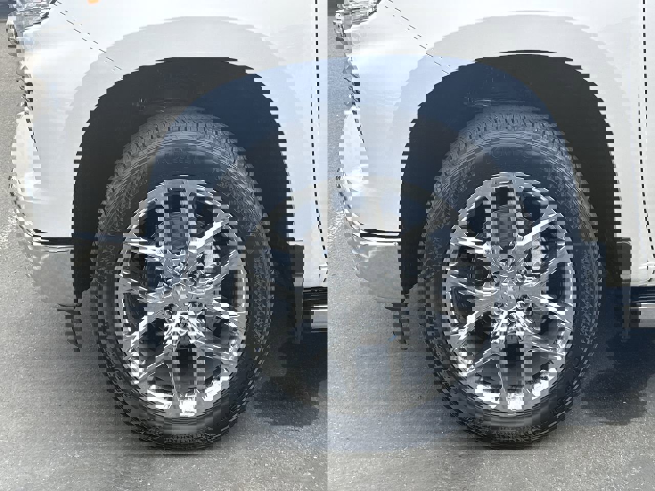 Used 2024 Chevrolet Silverado 1500 LTZ w/ LTZ Premium Package image 33