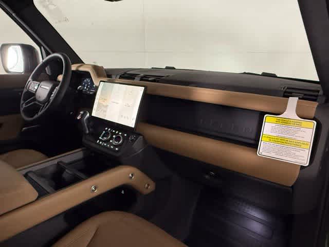 New 2026 Land Rover Defender 110 X-Dynamic SE AWD/4WD image 14