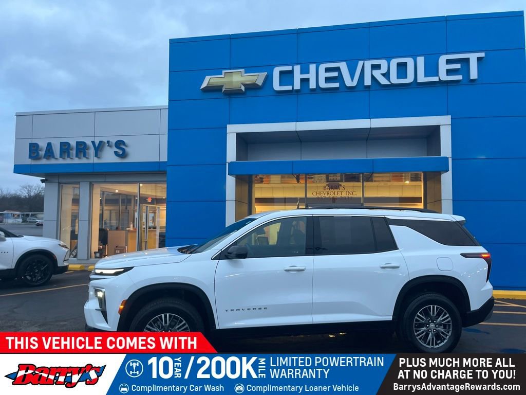 Used 2025 Chevrolet Traverse LT image 1