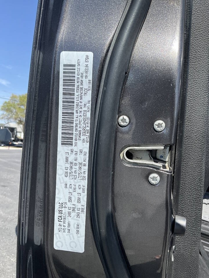 Used 2017 RAM 2500 Tradesman w/ Chrome Appearance Group AWD/4WD image 20
