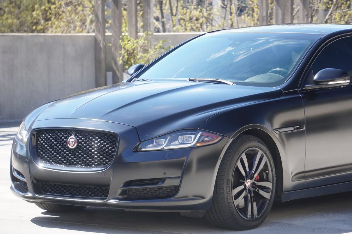 Used 2016 Jaguar XJ L Portfolio AWD/4WD image 21