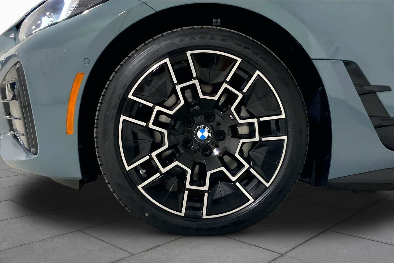 New 2026 BMW i4 xDrive40i w/ M Sport Package AWD/4WD image 11