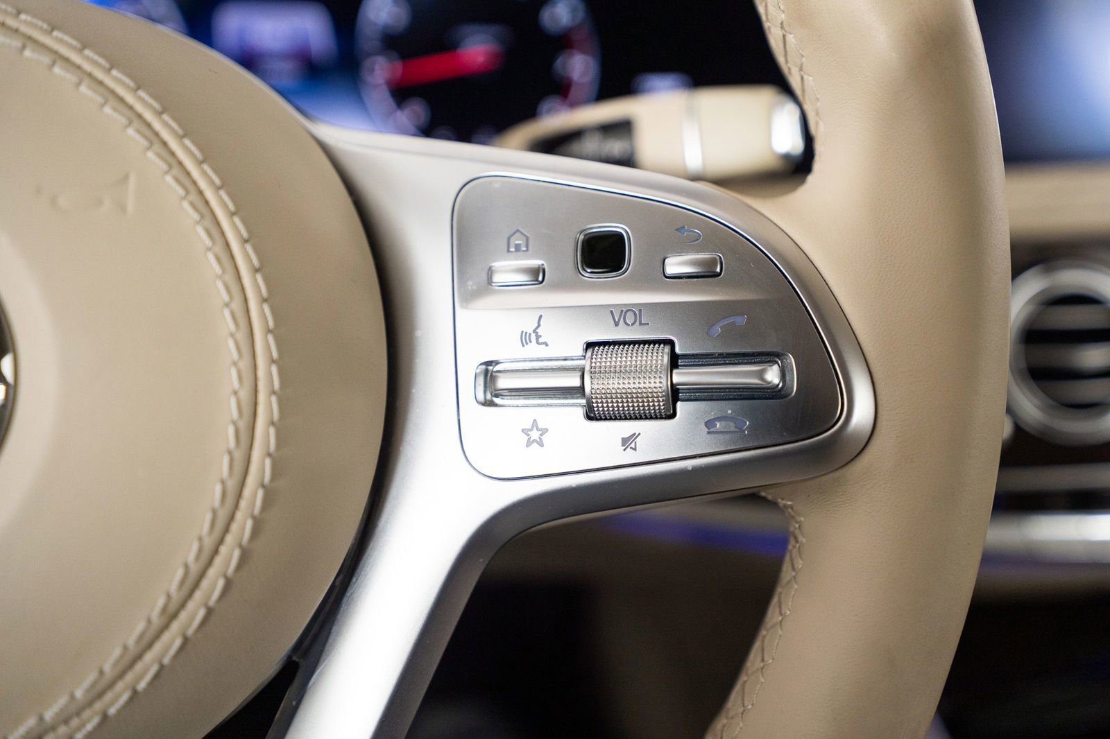 Used 2018 Mercedes-Benz S 560 Sedan image 45