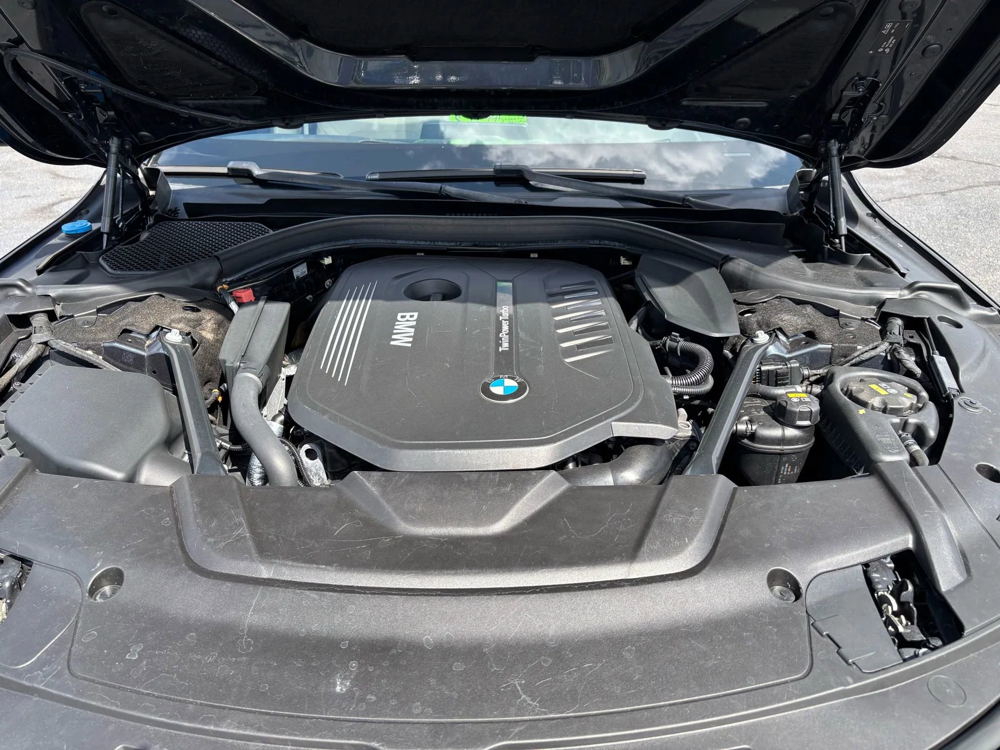 Used 2016 BMW 740i image 24