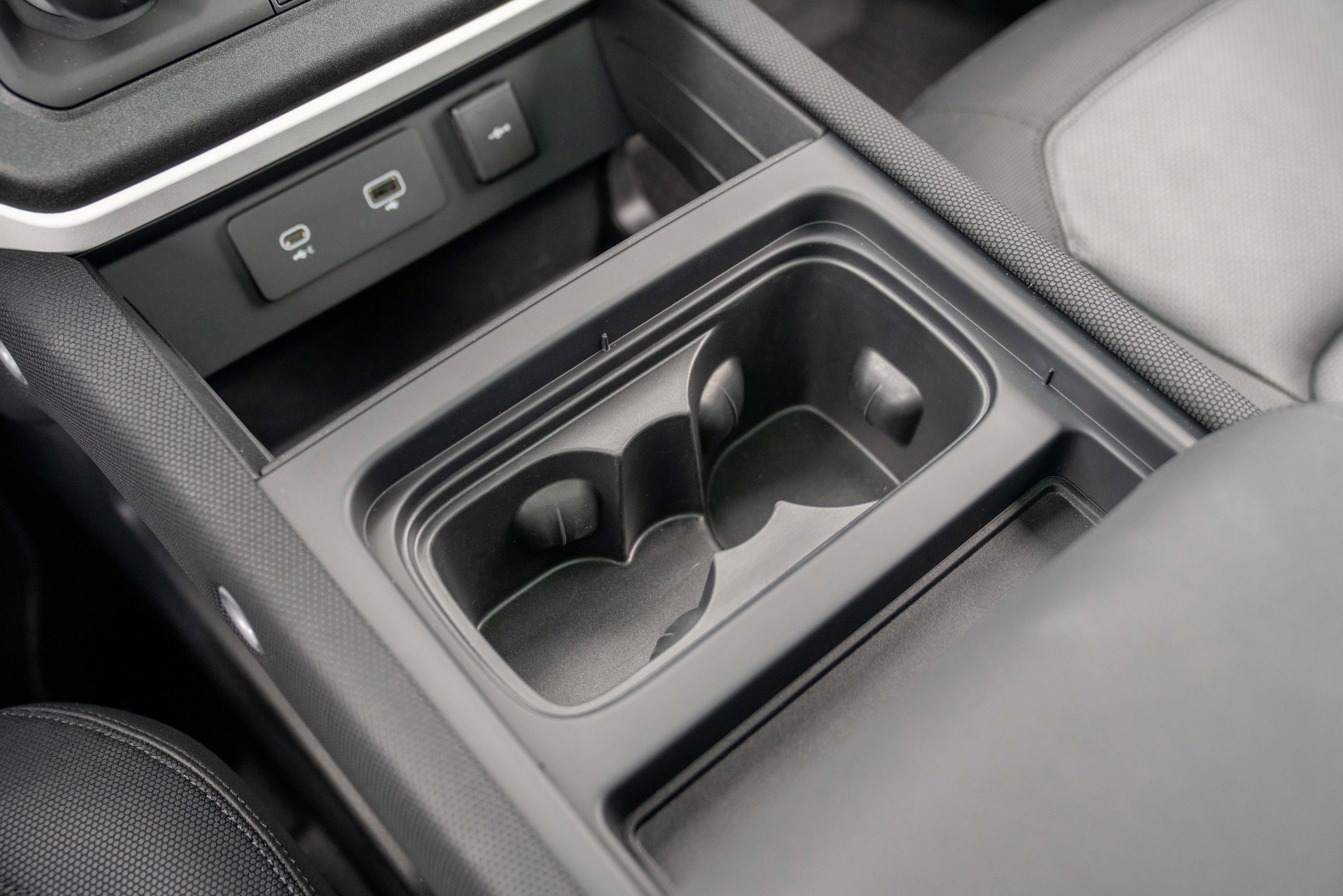 Used 2022 Land Rover Defender 90 X-Dynamic S image 27