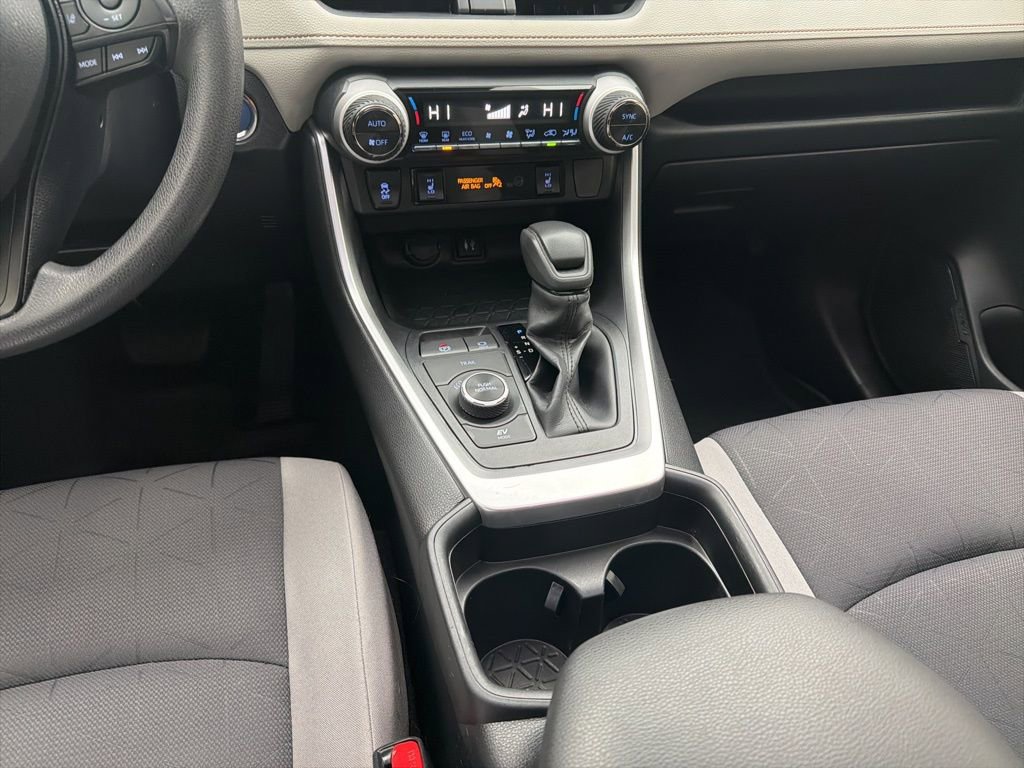 Used 2019 Toyota RAV4 XLE image 17