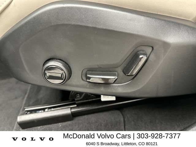Used 2026 Volvo XC60 B5 Plus w/ Protection Package Premier AWD/4WD image 12