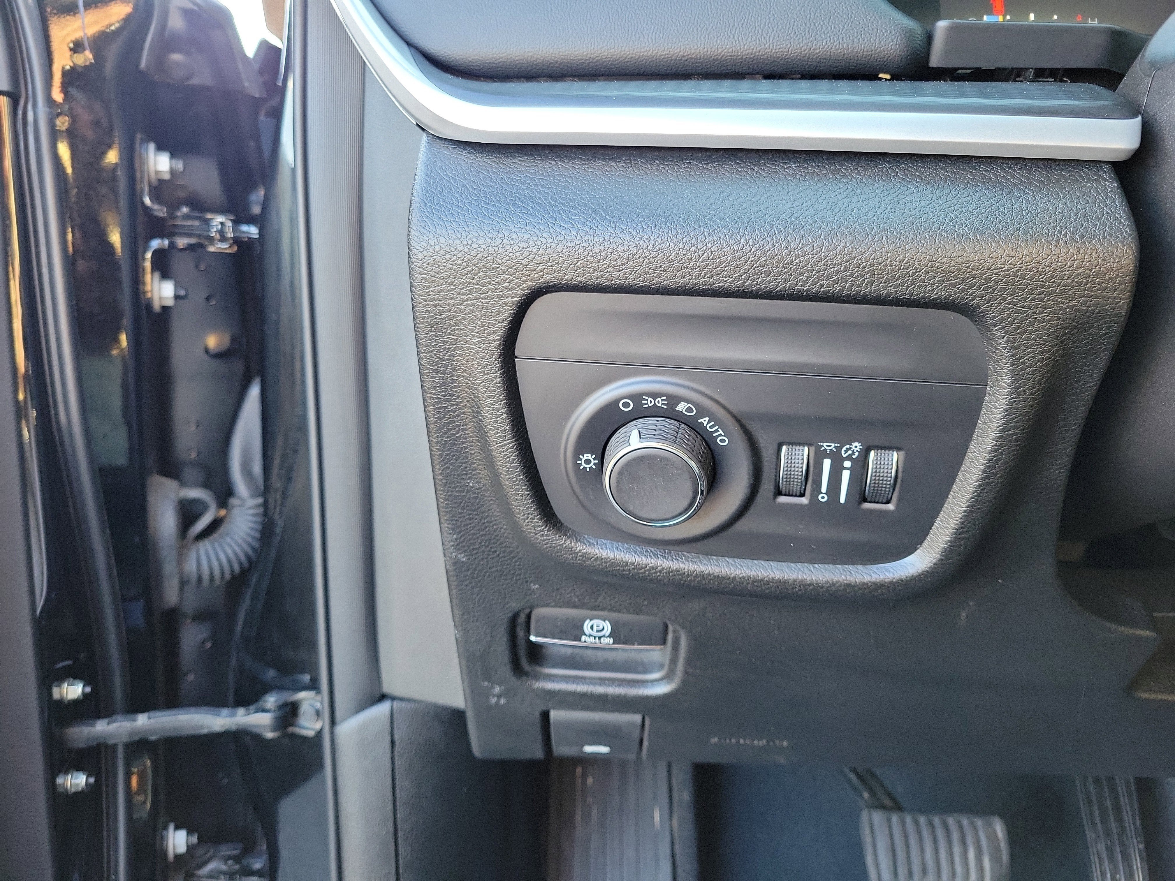 Used 2023 Jeep Grand Cherokee L Laredo AWD/4WD image 20