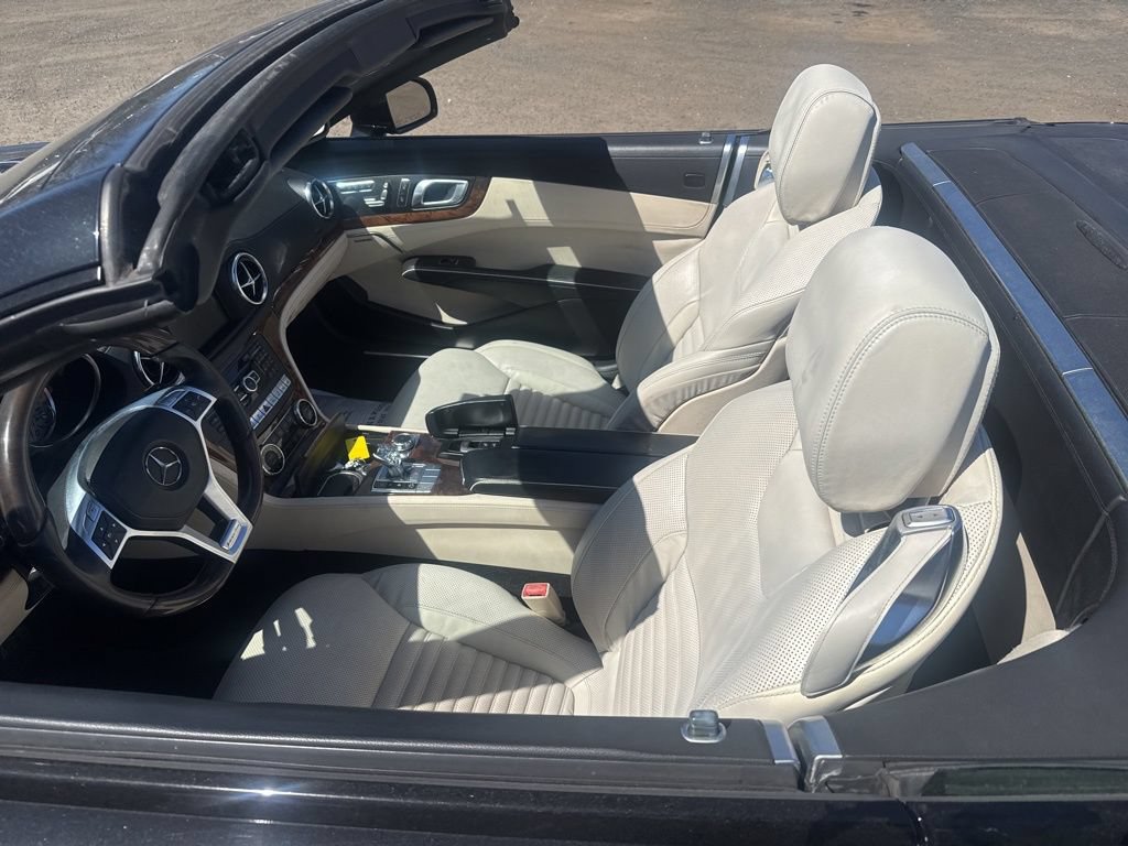Used 2014 Mercedes-Benz SL 550 image 39