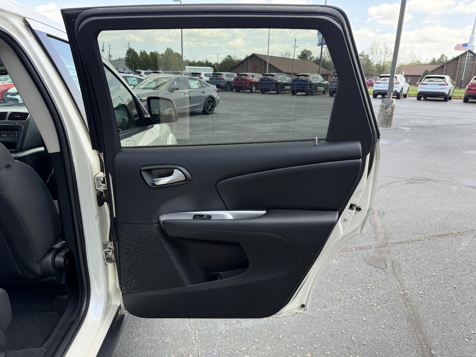Used 2018 Dodge Journey SE w/ Connectivity Group image 16