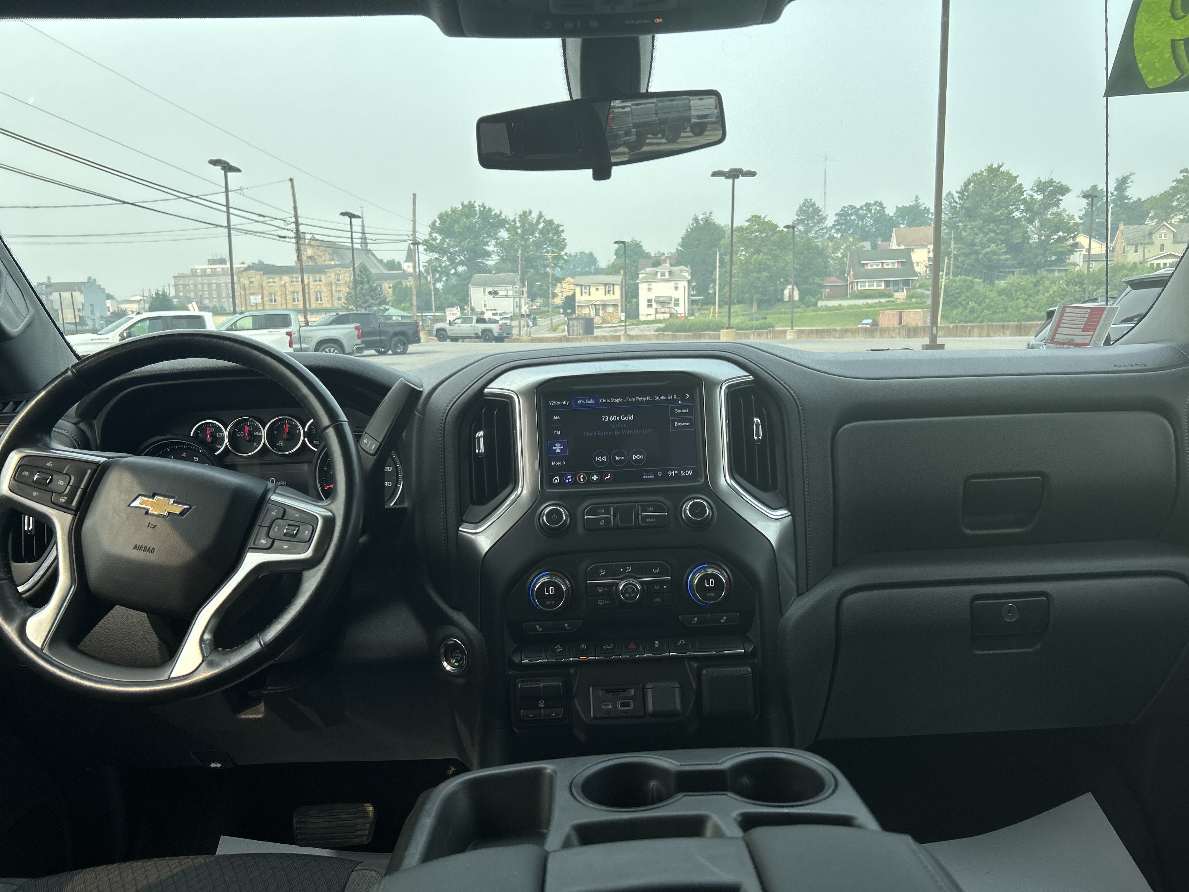 Used 2019 Chevrolet Silverado 1500 LT w/ All-Star Edition AWD/4WD image 6