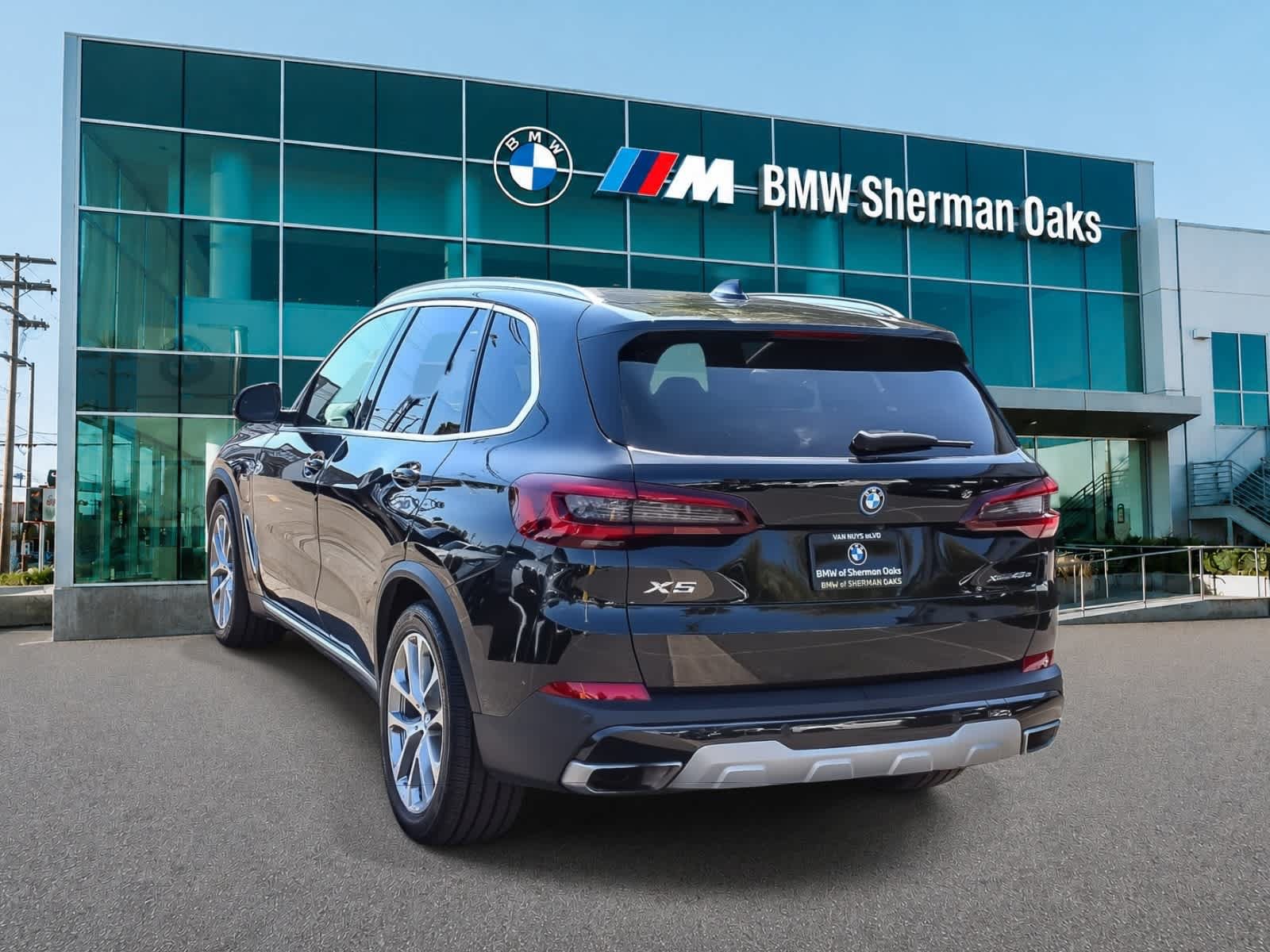 Used 2023 BMW X5 xDrive45e w/ Climate Comfort Package AWD/4WD image 6