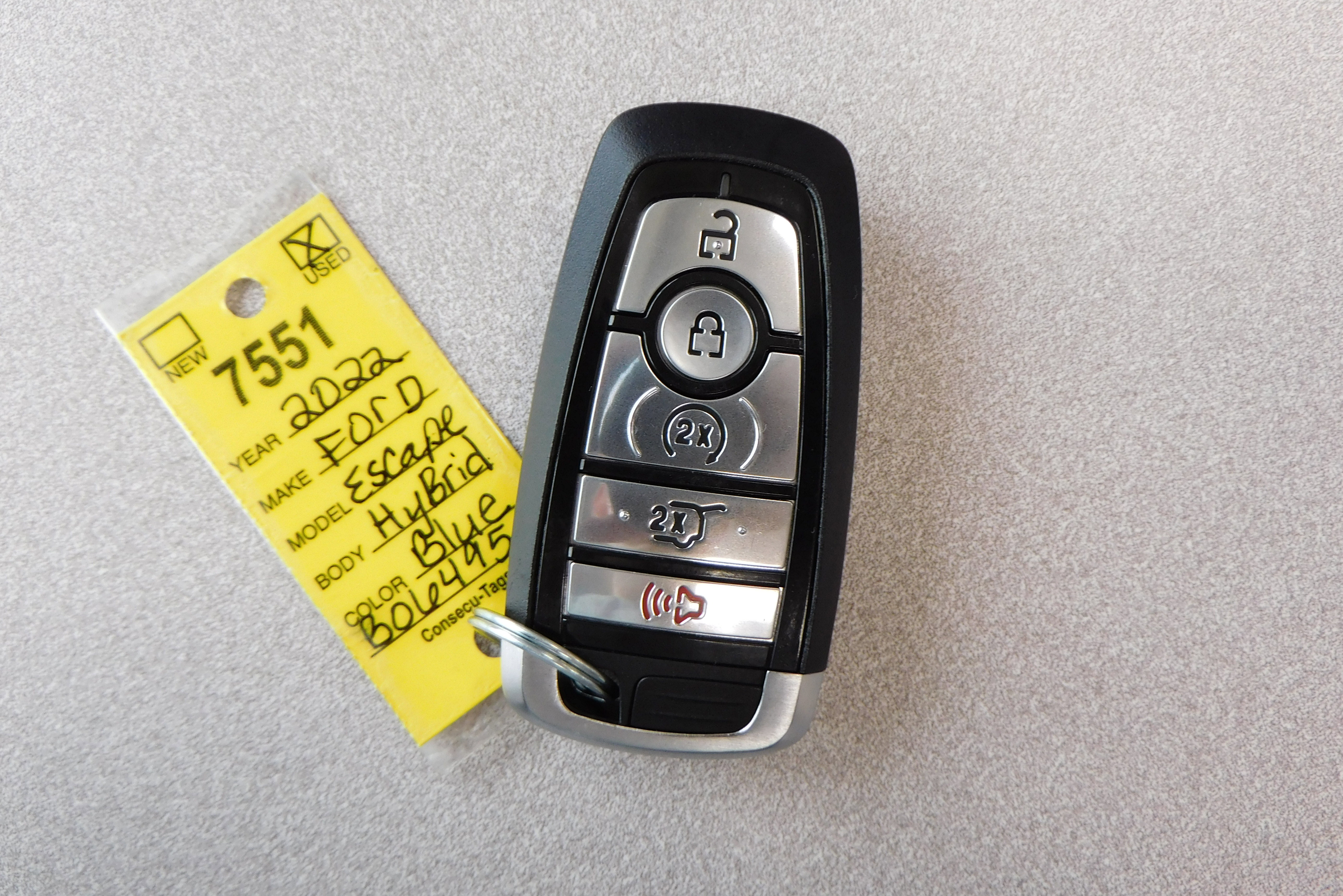 Used 2022 Ford Escape Titanium image 40